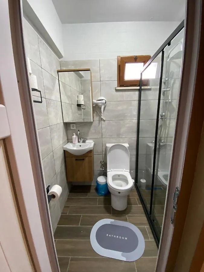 Airhome Istanbul 0*,